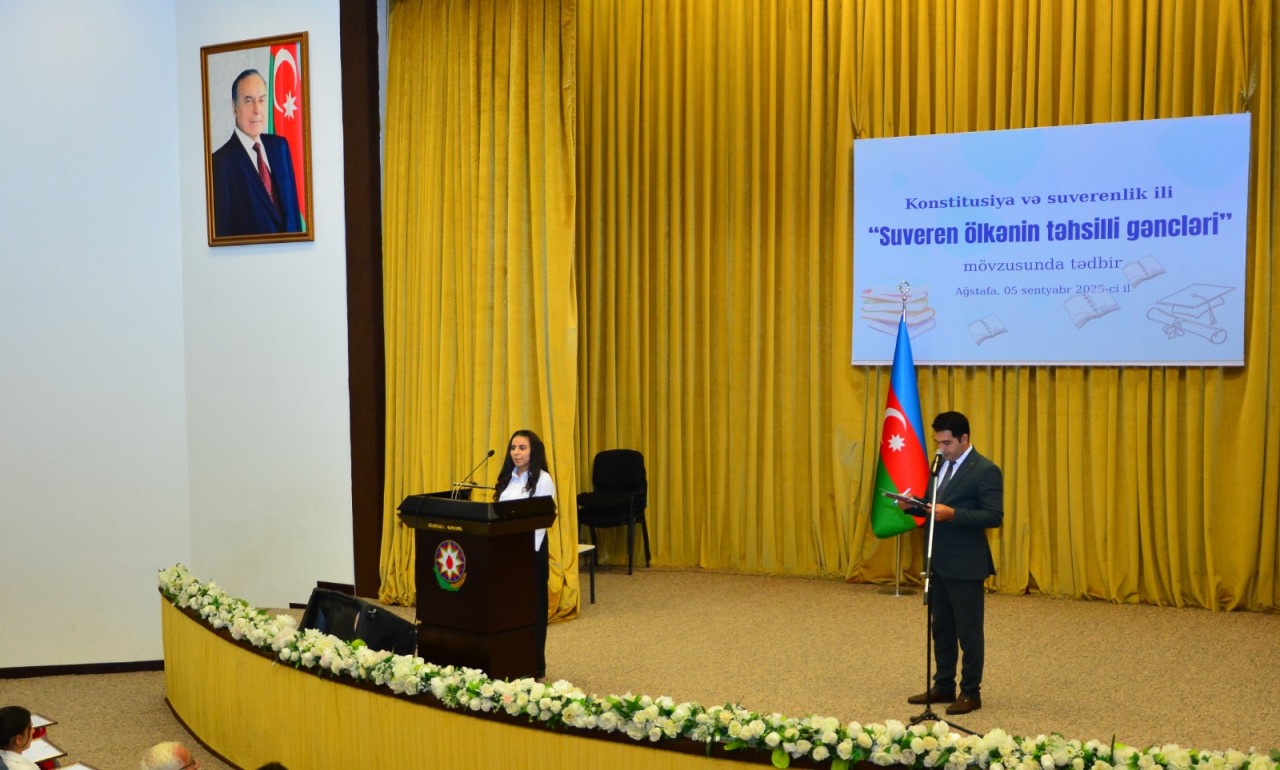 Seymur Orucov ali məkətəbə qəbul olan gənclərlə görüşdü - FOTOLAR